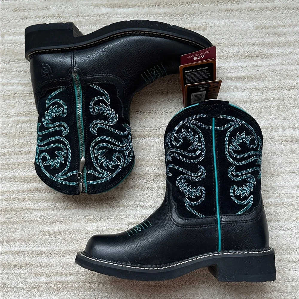 NWT Ariat Fatbaby Zip Western Boots Black w Blue Stitching Style 10008741 Size 6